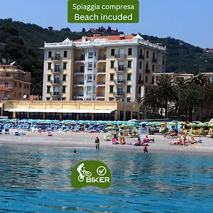 Lido Apartahotel