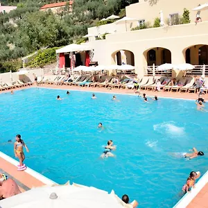 Il Villaggio Di Giuele Aparthotel